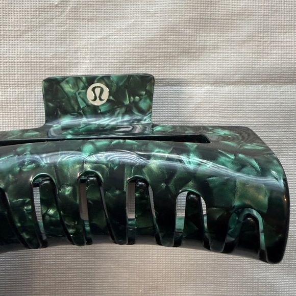 HP 💛 Lululemon Skinny Scrunchies + Extra Large Clip Hair Accessories Bundle - Picture 5 of 8